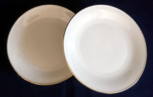 Lade das Bild in den Galerie-Viewer, 2er Set DESSERTTELLER - Porzellan, Goldrand Klassisch Motiv Dekor