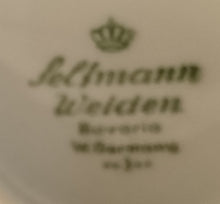 Lade das Bild in den Galerie-Viewer, KAFFEETASSE "Annabell" - Porzellan, Goldrand Flora Rosenblumen Blüten Relief Motiv Dekor