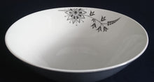Lade das Bild in den Galerie-Viewer, BEILAGENSCHÜSSEL - Porzellan, Flora Blumenblüten Blatt Blätter Abstrakt Motiv Dekor (BC)