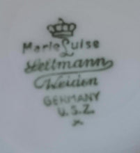 Lade das Bild in den Galerie-Viewer, UNTERTASSE "Marie Luise" - Porzellan, Gewölbter Rand Linien Relief Dekor (nBC)