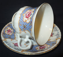 Lade das Bild in den Galerie-Viewer, 2er TEE SAMMELGEDECK - Porzellan, Flora Rosenblumen Blüte Abstrakt Goldrand Motiv Dekor (BC)