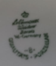 Lade das Bild in den Galerie-Viewer, 18 Teiliges TEESERVICE - Porzellan, Goldrand Klassisch Motiv Dekor