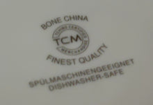 Lade das Bild in den Galerie-Viewer, KAFFEETASSE - Porzellan, Abstrakt Geometrisch Zeichen Symbole Linien Rand Motiv Dekor