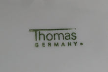 Lade das Bild in den Galerie-Viewer, DESSERTTELLER - Porzellan, Linien Abstrakt Karo Quadrat Viereck Rand Relief Dekor