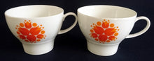 Lade das Bild in den Galerie-Viewer, 2er Set KAFFEETASSEN - Porzellan, Flora Abstrakt Blumenblüten Pflanzen Motiv Dekor