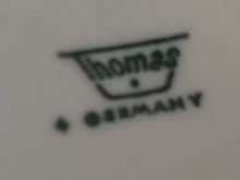 Lade das Bild in den Galerie-Viewer, KAFFEETASSE - Porzellan, Flora Abstrakt Blumenblüten Pflanzen Motiv Dekor