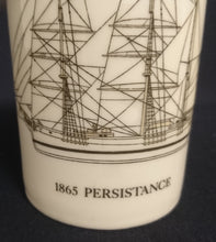 Lade das Bild in den Galerie-Viewer, 6er Set GETRÄNKEKANNE & ~BECHER - Porzellan, Jahrgänge Aufschrift Segelschiffe Motiv Dekor