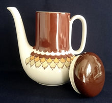 Lade das Bild in den Galerie-Viewer, 5er Set KAFFEEKANNE MIT DECKEL & MILCKÄNNCHEN & ZUCKERDOSE MIT DECKEL - Porzellan, Geometrisches Abstraktes Wellen Zeichen Motiv Dekor