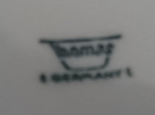 Lade das Bild in den Galerie-Viewer, 20 Teiliges Kaffeeservice - Porzellan, Geometrisches Abstraktes Wellen Zeichen Motiv Dekor