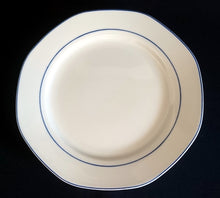 Lade das Bild in den Galerie-Viewer, DESSERTTELLER - Porzellan, 2facher Linien Rand Motiv Dekor