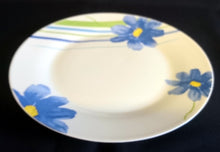 Lade das Bild in den Galerie-Viewer, 2er Set SPEISETELLER - Porzellan, Flora Pflanzen Blumenblüten Striche Linien Motiv Dekor (BC)