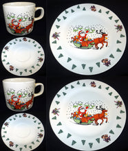 Lade das Bild in den Galerie-Viewer, 2er Set DESSERTTELLER - Porzellan, Weihnachtsmann Schlitten Rentier Schneeflocken Baum Bäume Motiv Dekor