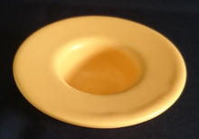 Lade das Bild in den Galerie-Viewer, EIERBECHER "Pasiega" - Keramik / Steingut, Abgeschrägte Form Einfärbiges Motiv Dekor (BC)