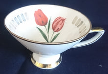 Lade das Bild in den Galerie-Viewer, 3er TEE~ SAMMELGEDECK - Porzellan, Goldrand Abstrakt Zeichen Symbole Flora Tulpenblumen Motiv Dekor (BC)