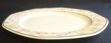 Lade das Bild in den Galerie-Viewer, 2er Set DESSERTTELLER - Porzellan, Streifen Linien Flora Blumenblüten Motiv Dekor