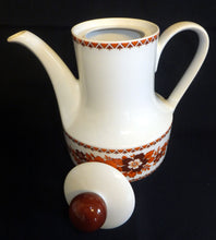 Lade das Bild in den Galerie-Viewer, KAFFEEKANNE MIT DECKEL - Porzellan, Flora Blumenblüten Pflanzen Karo Streifen Abstrakt Motiv Dekor