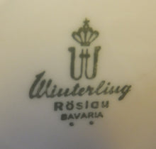 Lade das Bild in den Galerie-Viewer, KAFFEEKANNE MIT DECKEL - Porzellan, Flora Blumenblüten Pflanzen Karo Streifen Abstrakt Motiv Dekor