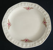 Lade das Bild in den Galerie-Viewer, 2er Set SAUCIER & UNTERTELLER - Porzellan, Flora Blumenblüten Pflanzen Relief Motiv Dekor