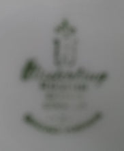 Lade das Bild in den Galerie-Viewer, 3er Set MILCHKÄNNCHEN & ZUCKERDOSE MIT DECKEL - Porzellan, Streifen Linien Flora Blumenblüten Motiv Dekor