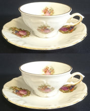 Lade das Bild in den Galerie-Viewer, 2er Set UNTERTASSEN - Porzellan, Goldrand Relief Barock Dekor