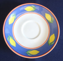 Lade das Bild in den Galerie-Viewer, 2er KAFFEEGEDECK - Porzellan, Balken Linien Zitronenfrucht Früchte Motiv Dekor