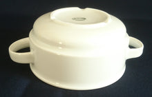 Lade das Bild in den Galerie-Viewer, 2er Set SUPPENTASSEN GEDECK - Porzellan, Klassisch Gastronomie Design Dekor