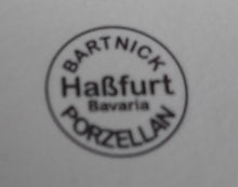 Lade das Bild in den Galerie-Viewer, KAFFEEPOTT - Porzellan, Sonnenblumen Blüten Pflanzen Leinwand Gemälde Motiv Dekor