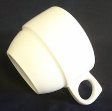 Lade das Bild in den Galerie-Viewer, 3er Set KAFFEEGEDECK & MILCHKÄNNCHEN - Porzellan, Gastronomie Einfärbiges Klassisch Dekor