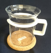 Lade das Bild in den Galerie-Viewer, 2er Set 2er TEEGEDECKE - Hartglas & Kork & Kunststoff, Klares Klassisch Dekor