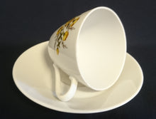 Lade das Bild in den Galerie-Viewer, UNTERTASSE - Porzellan, Einfärbiges Klassisch Dekor