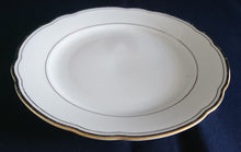 Lade das Bild in den Galerie-Viewer, DESSERTTELLER - Porzellan, Mehrfacher Goldrand Dekor