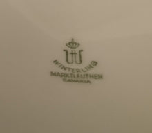 Lade das Bild in den Galerie-Viewer, SAUCIER - Porzellan, Rand Linien Relief Motiv Dekor