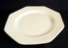 Lade das Bild in den Galerie-Viewer, 2er Set UNTERTASSEN - Porzellan, Hotel / Gastronomie Einfärbiges Dekor