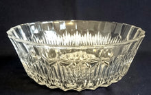 Lade das Bild in den Galerie-Viewer, SCHÜSSEL - Kristallglas, Klassisch Stern Abstrakt Dekor