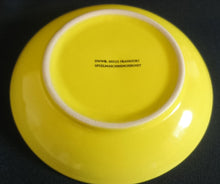 Lade das Bild in den Galerie-Viewer, UNTERTASSE - Keramik / Steingut, Gelb, Schwarze Aufschrift "Espresso" Dekor