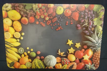 Lade das Bild in den Galerie-Viewer, 2er Set GROßE MOTIV PLATZDECKCHEN, Kunststoff / Plastik, Rechteckige Form Obst Früchte Motiv Dekor (G)