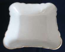 Lade das Bild in den Galerie-Viewer, BEILAGENSCHÜSSEL - Porzellan, Gewölbter Goldrand Dekor