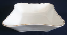 Lade das Bild in den Galerie-Viewer, BEILAGENSCHÜSSEL - Porzellan, Gewölbter Goldrand Dekor