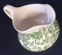 Lade das Bild in den Galerie-Viewer, MILCHKÄNNCHEN "Staffordshire" (Limited) - Keramik / Steingut, Indian Tree Style Unterglasur Dekor, Hand graviert (Hand Engraved)