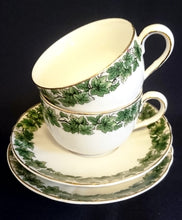 Lade das Bild in den Galerie-Viewer, 2er Set 2er KAFFEEGEDECKE - Porzellan, Blatt Blätter Abstrakt Symbollinien Motiv Goldrand Dekor