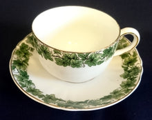 Lade das Bild in den Galerie-Viewer, 2er Set 2er KAFFEEGEDECKE - Porzellan, Blatt Blätter Abstrakt Symbollinien Motiv Goldrand Dekor