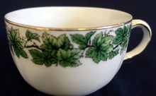 Lade das Bild in den Galerie-Viewer, KAFFEETASSE - Porzellan, Blatt Blätter Abstrakt Symbollinien Motiv Goldrand Dekor