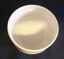 Lade das Bild in den Galerie-Viewer, ZUCKERSCHALE - Porzellan, Rosenblüten Knospen Dekor