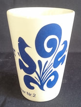 Lade das Bild in den Galerie-Viewer, APFELWEIN TRINKBECHER "Limited Edition Nr. 2" - Keramik / Steingut, Abstrakt Blumen Schriftzug Motiv Dekor