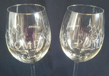 Lade das Bild in den Galerie-Viewer, GETRÄNKEGLAS "Pomp" - Hartglas, Geometrisches Linien Aufschrift Dekor