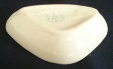 Lade das Bild in den Galerie-Viewer, 3er Set RAUCHERTISCHTABLETT - Porzellan, Goldrand Linien Abstrakt Pflanzen Blatt Blätter Motiv Dekor