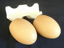 Lade das Bild in den Galerie-Viewer, 3er Set SALZ & PFEFFER STREUER - Keramik / Steingut, Eierform Klassisch Dekor