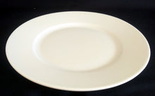 Lade das Bild in den Galerie-Viewer, DESSERTTELLER - Porzellan, Einfärbiges Klassisches Dekor