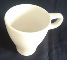 Lade das Bild in den Galerie-Viewer, KAFFEETASSE - Keramik / Steingut, Gastronomisches Moderne Form Motiv Dekor