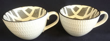 Lade das Bild in den Galerie-Viewer, KAFFEETASSE / POTT - Keramik / Steingut, Abstrakt Waben Dekor